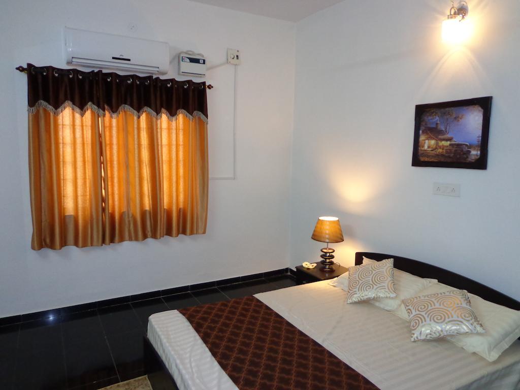 Remisha Service Apartments Chennai Esterno foto